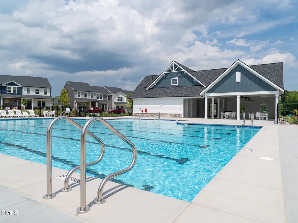 2432 Rosewood Bluff Drive Zebulon, NC 27597