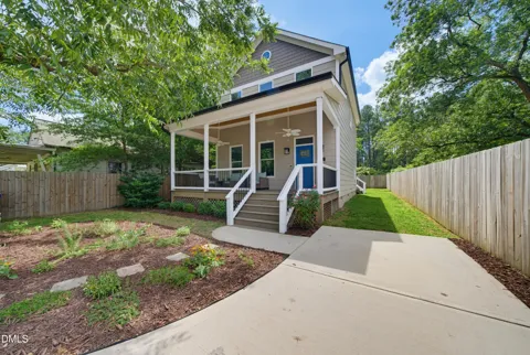 907 Pleasant Drive