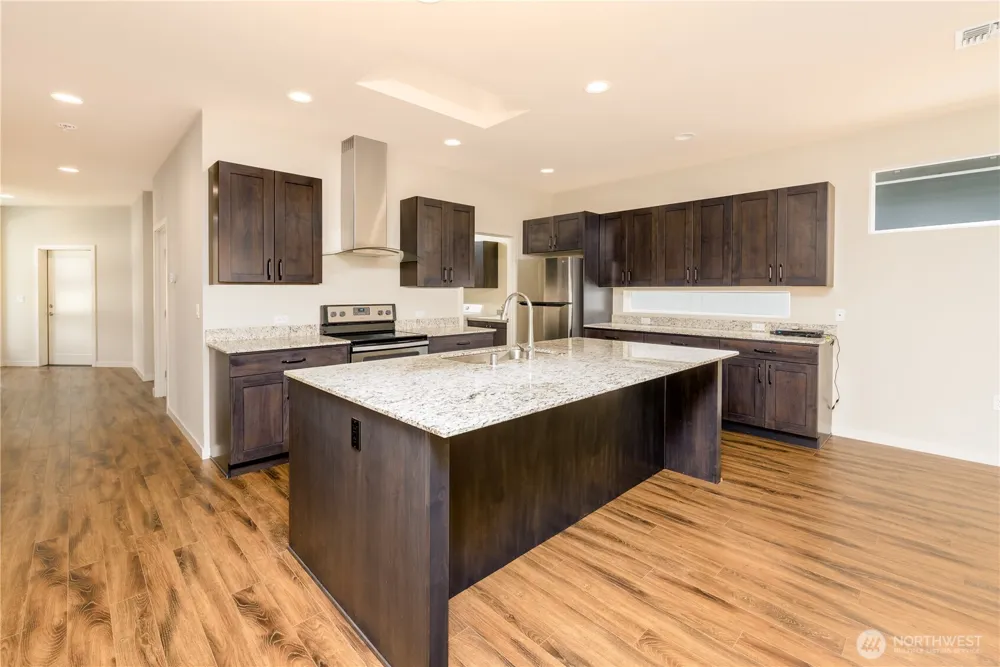 60 Pinehurst Loop Sequim, WA 98382