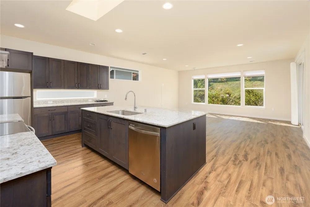 60 Pinehurst Loop Sequim, WA 98382
