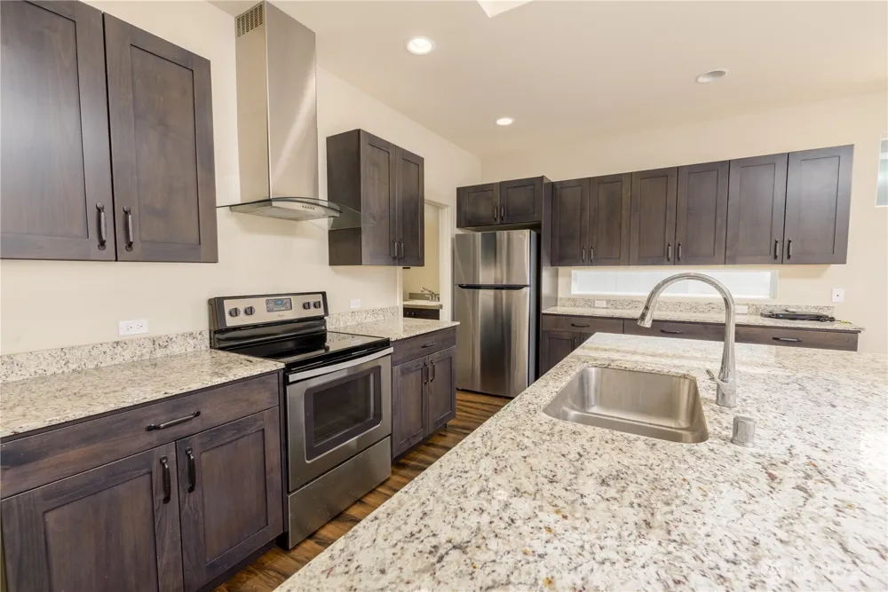 60 Pinehurst Loop Sequim, WA 98382