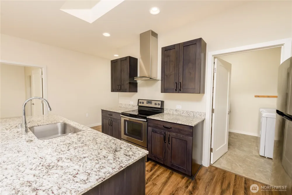 60 Pinehurst Loop Sequim, WA 98382