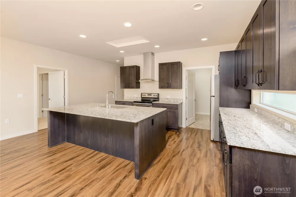 60 Pinehurst Loop Sequim, WA 98382