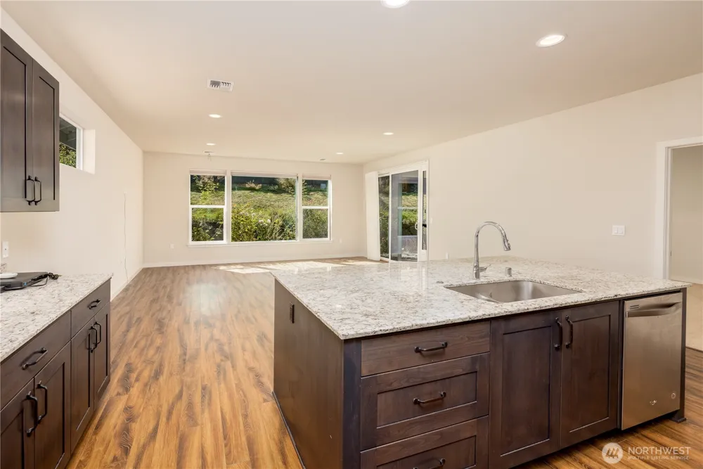 60 Pinehurst Loop Sequim, WA 98382