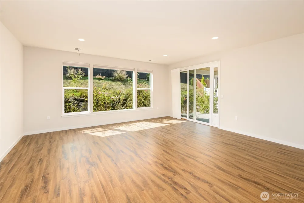 60 Pinehurst Loop Sequim, WA 98382