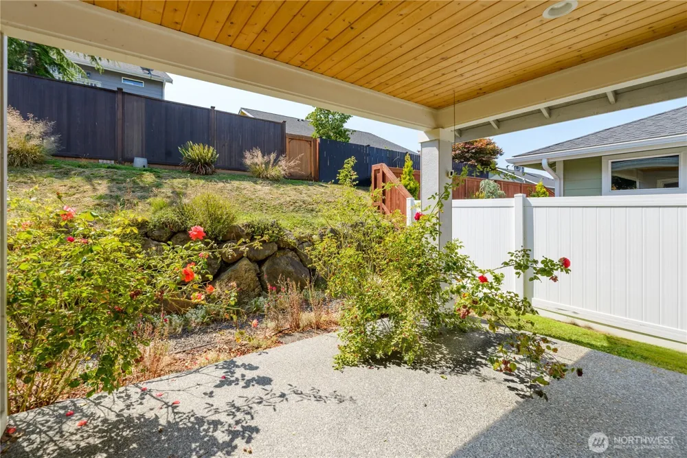 60 Pinehurst Loop Sequim, WA 98382