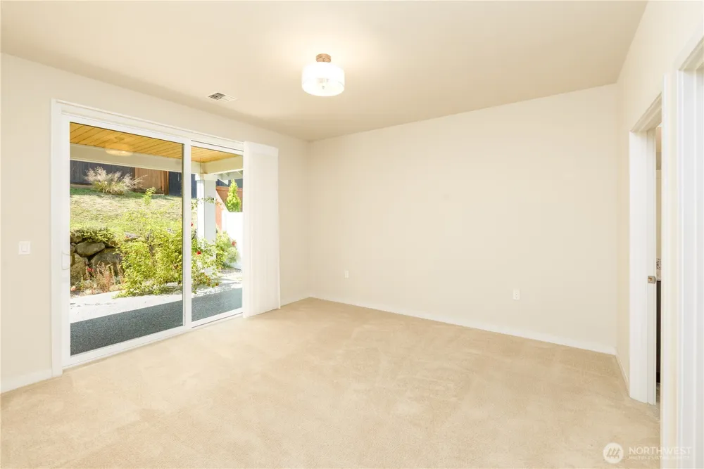 60 Pinehurst Loop Sequim, WA 98382