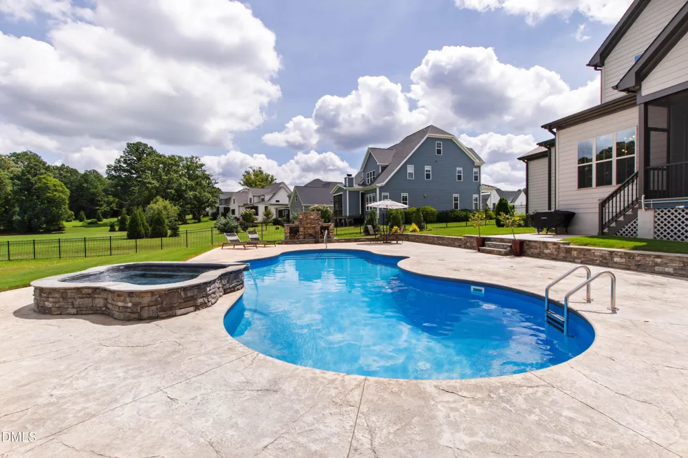 8012 Woodcross Way Wake Forest, NC 27587