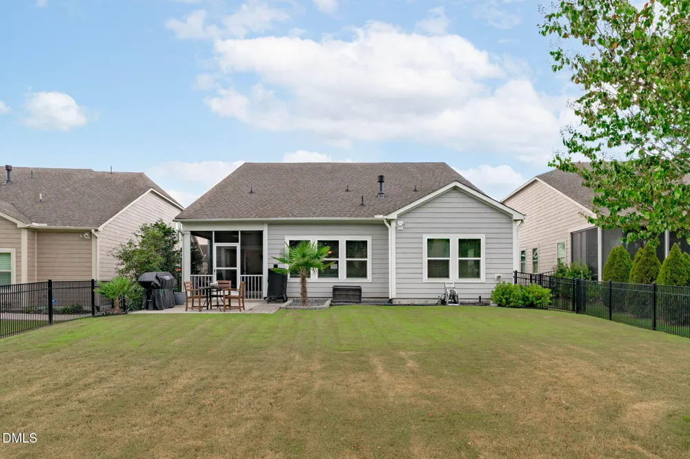 425 Oaks End Drive Holly Springs, NC 27540