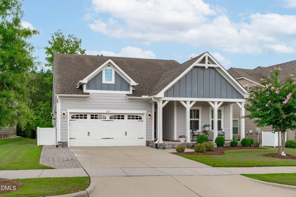 425 Oaks End Drive Holly Springs, NC 27540