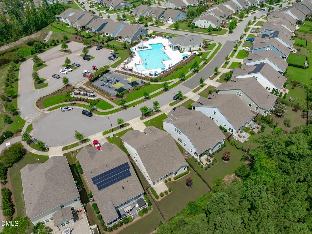 425 Oaks End Drive Holly Springs, NC 27540