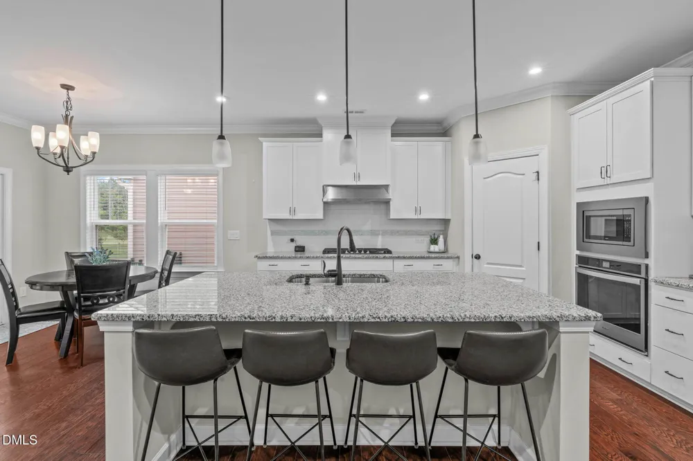 425 Oaks End Drive Holly Springs, NC 27540