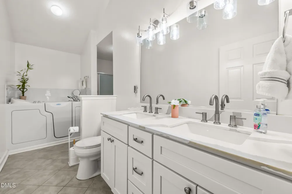 910 Camden Court Elon, NC 27244