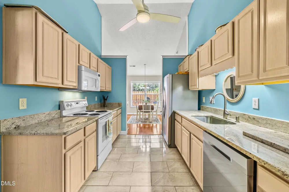 910 Camden Court Elon, NC 27244