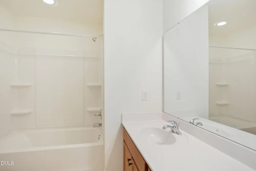 372 E Porthaven Way Clayton, NC 27527