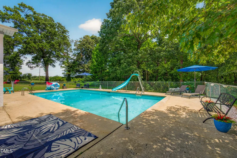 622 Plainfield Church Road Siler City, NC 27344