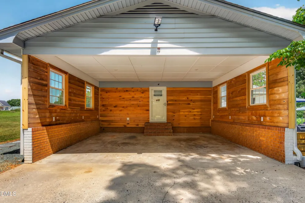 622 Plainfield Church Road Siler City, NC 27344