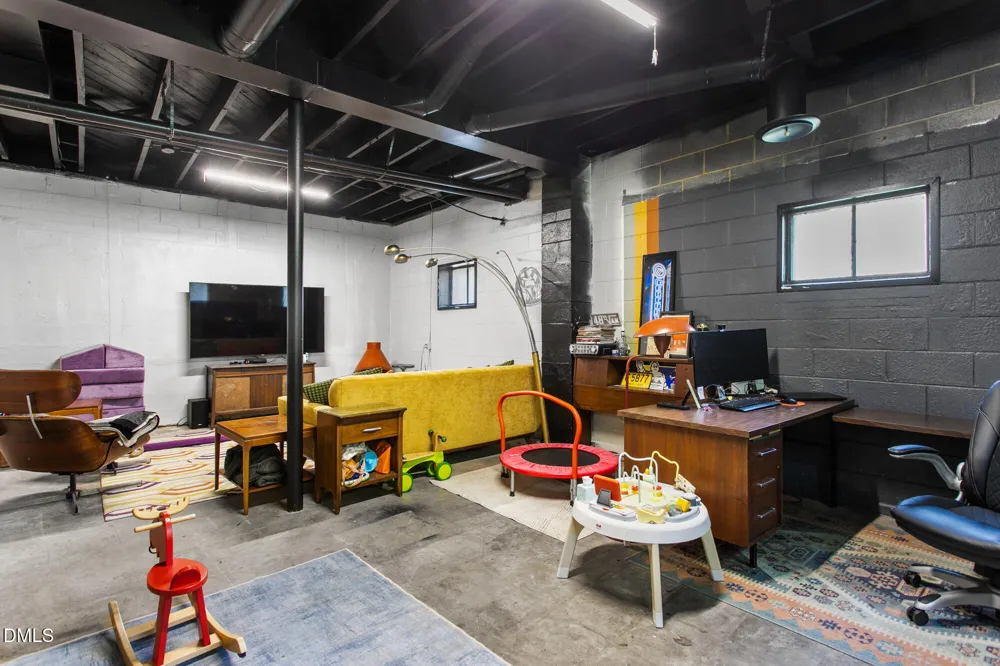 119 Azalea Circle Burlington, NC 27215