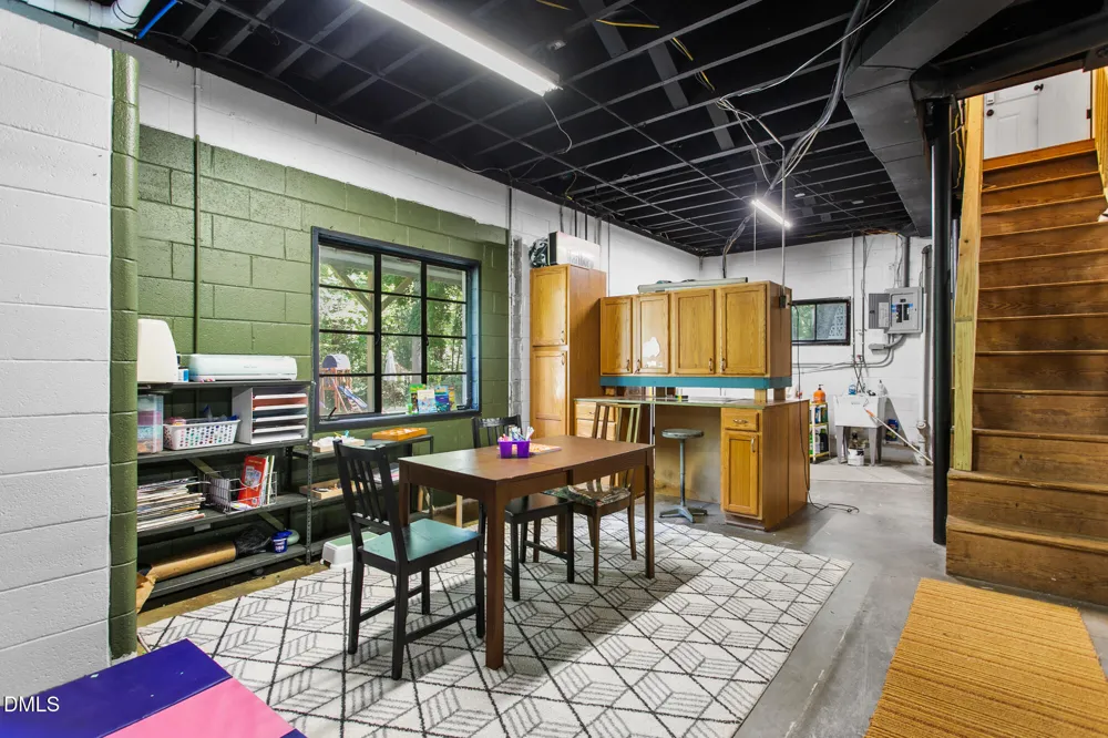 119 Azalea Circle Burlington, NC 27215