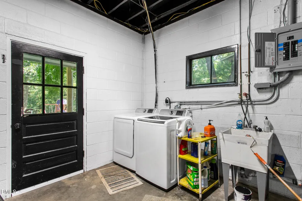 119 Azalea Circle Burlington, NC 27215