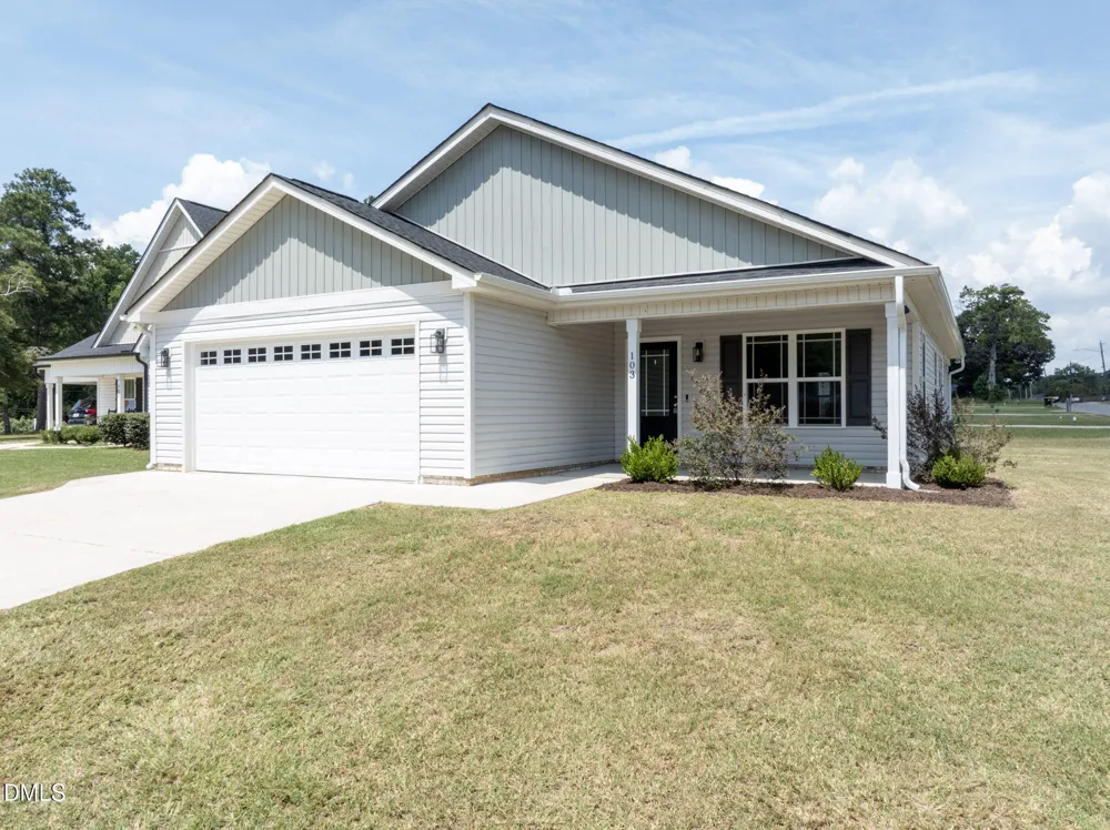 103 E Allen Street Four Oaks, NC 27524