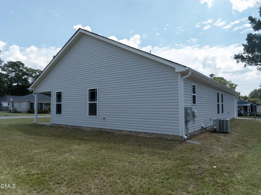 103 E Allen Street Four Oaks, NC 27524