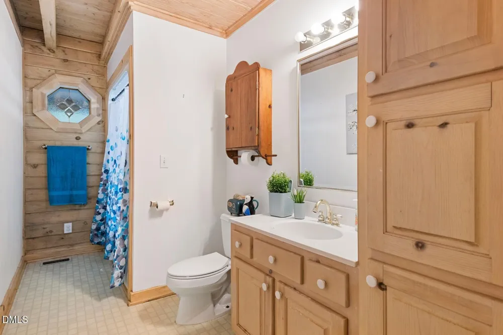 7391 Howerton Road Elon, NC 27244