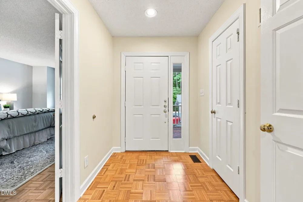 552 Weathersfield Pittsboro, NC 27312