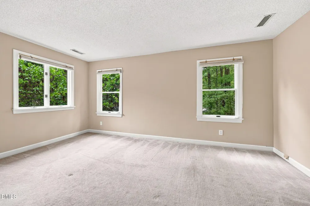 552 Weathersfield Pittsboro, NC 27312