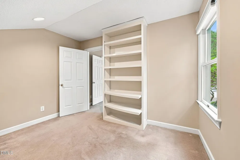 552 Weathersfield Pittsboro, NC 27312