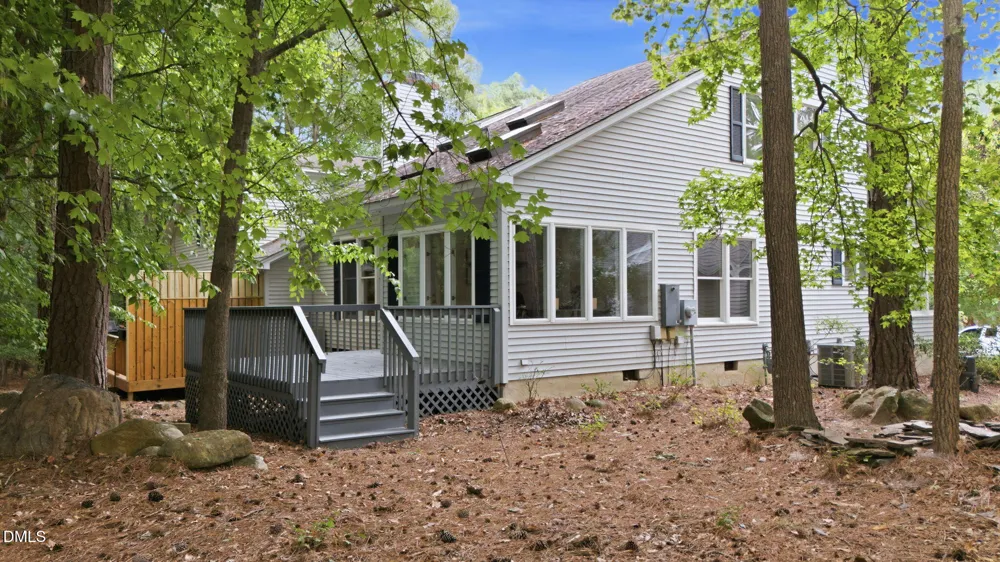 552 Weathersfield Pittsboro, NC 27312