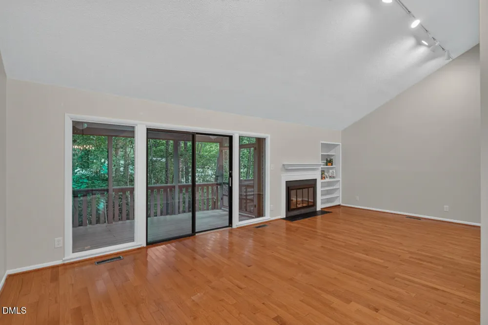 16 Glenmore Drive Durham, NC 27707