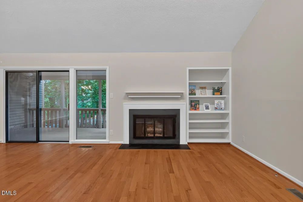 16 Glenmore Drive Durham, NC 27707