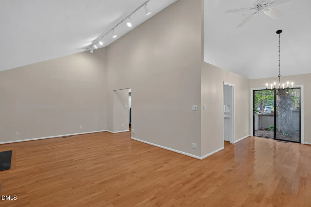 16 Glenmore Drive Durham, NC 27707