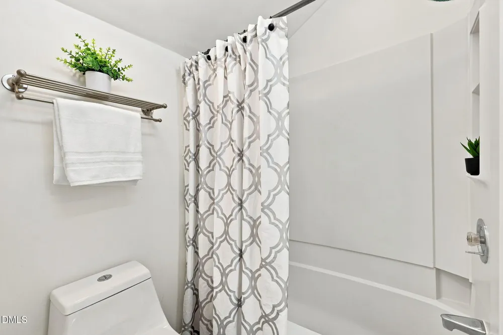 1 Banstead Place Chapel Hill, NC 27517