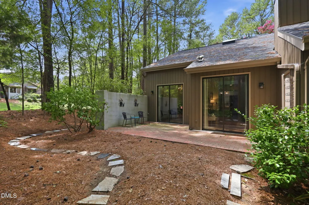 1 Banstead Place Chapel Hill, NC 27517
