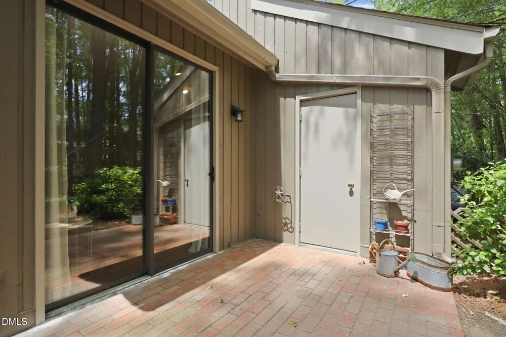 1 Banstead Place Chapel Hill, NC 27517