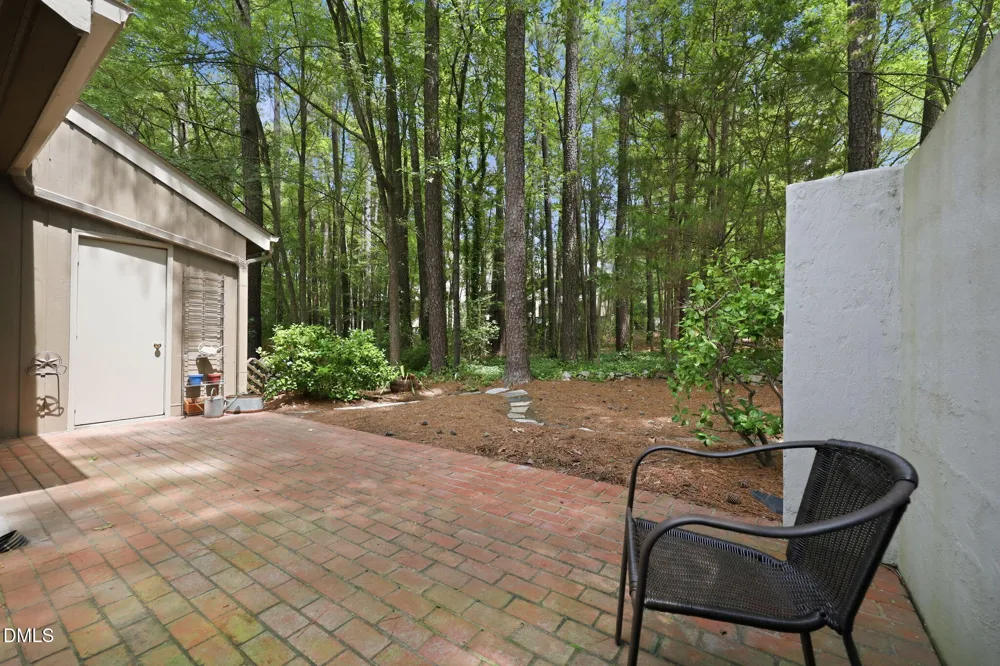 1 Banstead Place Chapel Hill, NC 27517