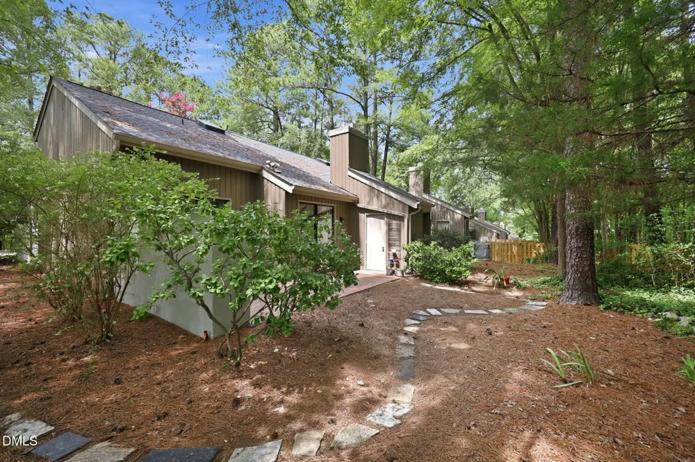 1 Banstead Place Chapel Hill, NC 27517