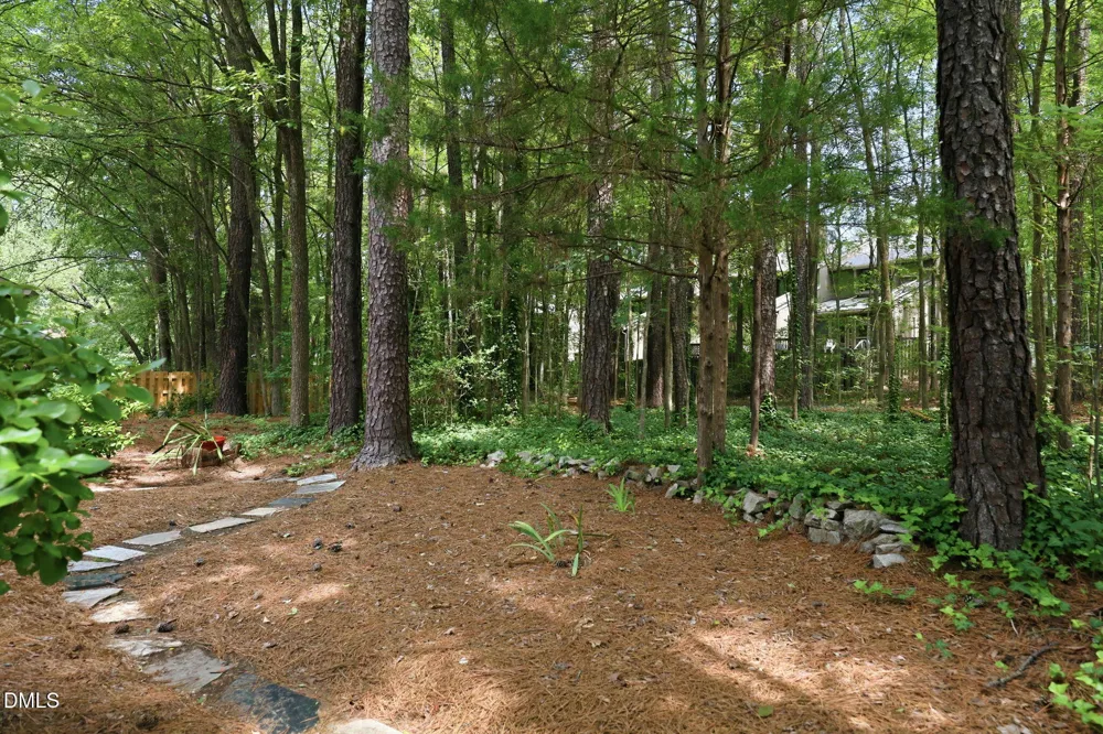 1 Banstead Place Chapel Hill, NC 27517