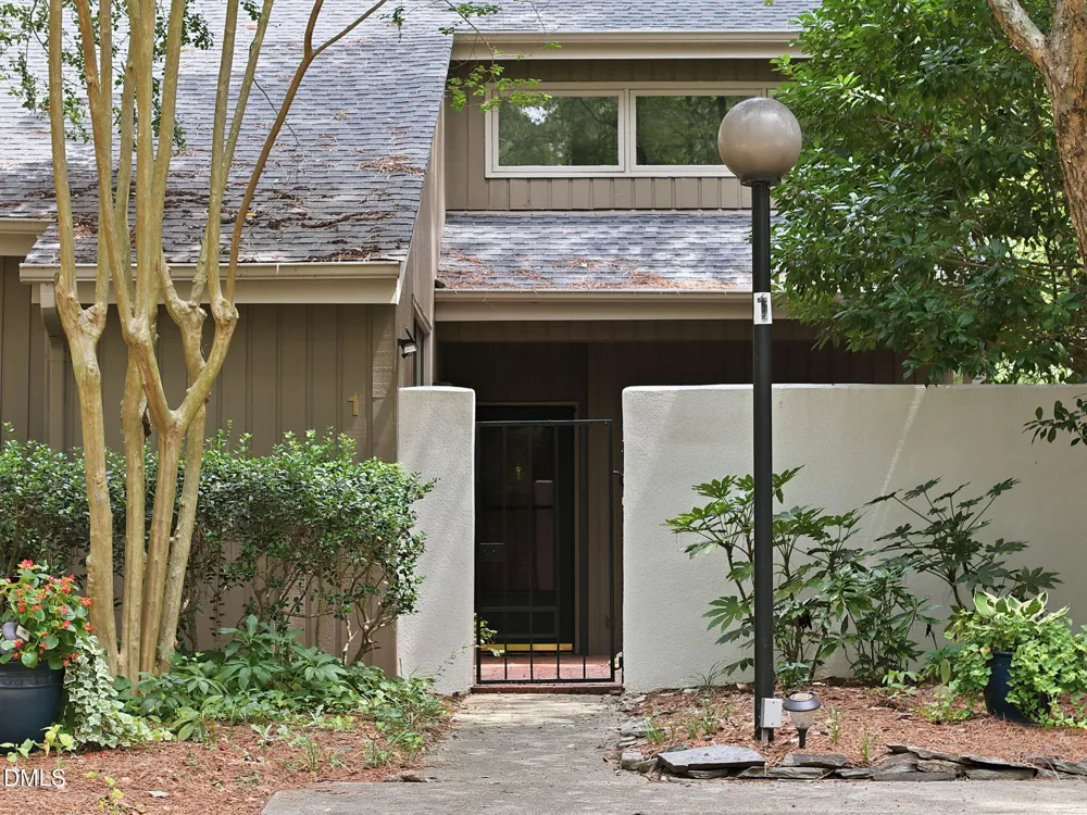 1 Banstead Place Chapel Hill, NC 27517