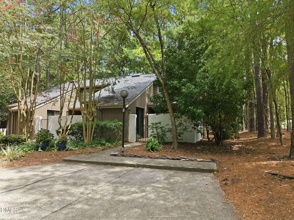 1 Banstead Place Chapel Hill, NC 27517