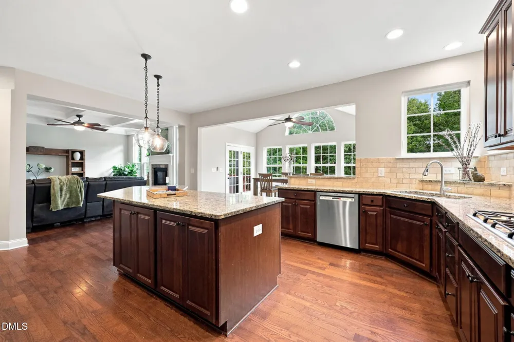 2049 Pineola Bog Trail Apex, NC 27502