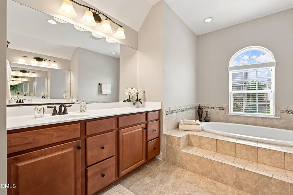 2049 Pineola Bog Trail Apex, NC 27502