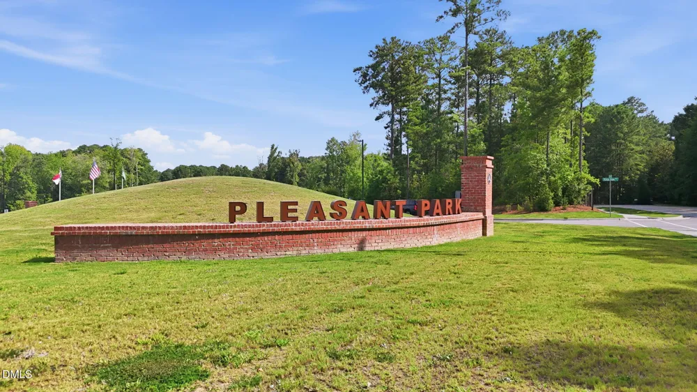 2049 Pineola Bog Trail Apex, NC 27502