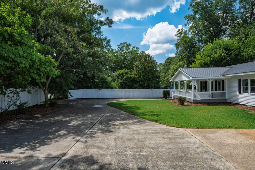 570 West Street Pittsboro, NC 27312
