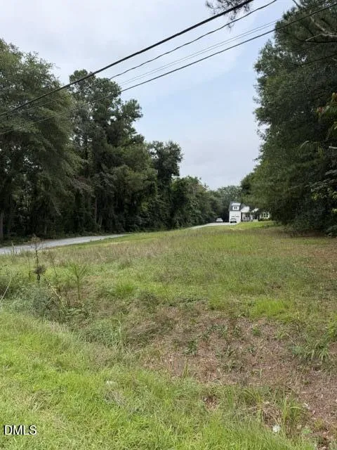 546 Orange Street Coats, NC 27521