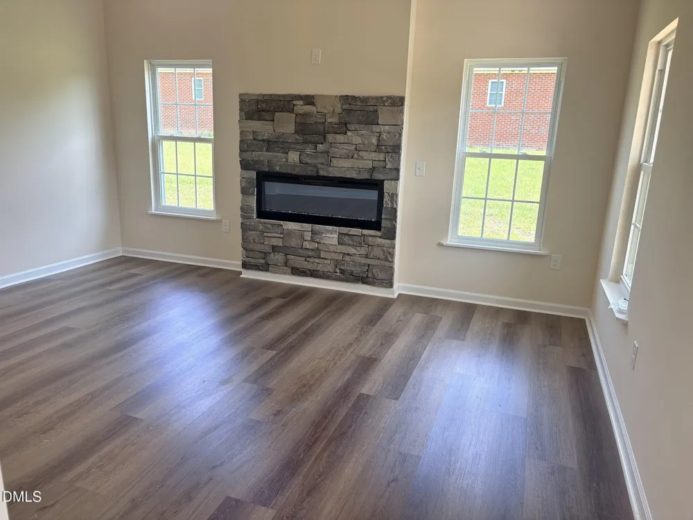404 Holmes Street Clinton, NC 28328