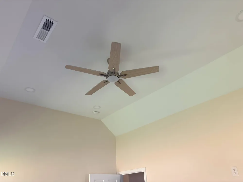 404 Holmes Street Clinton, NC 28328