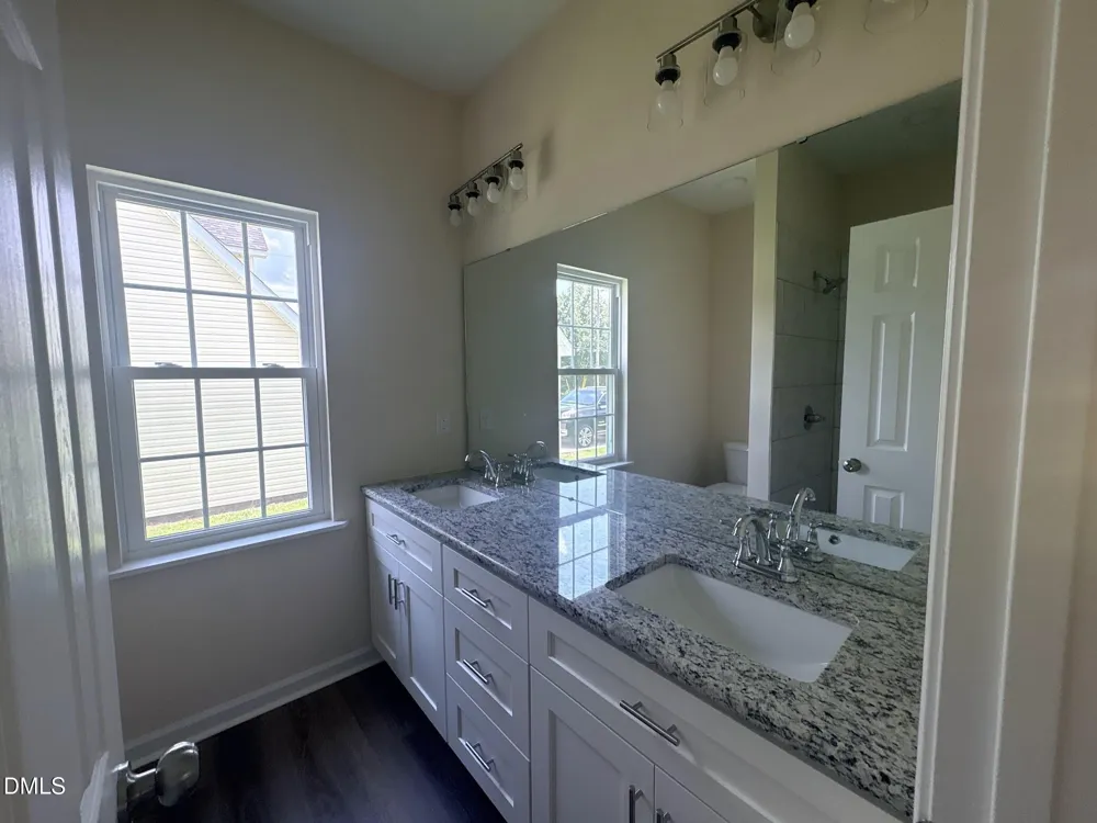 404 Holmes Street Clinton, NC 28328